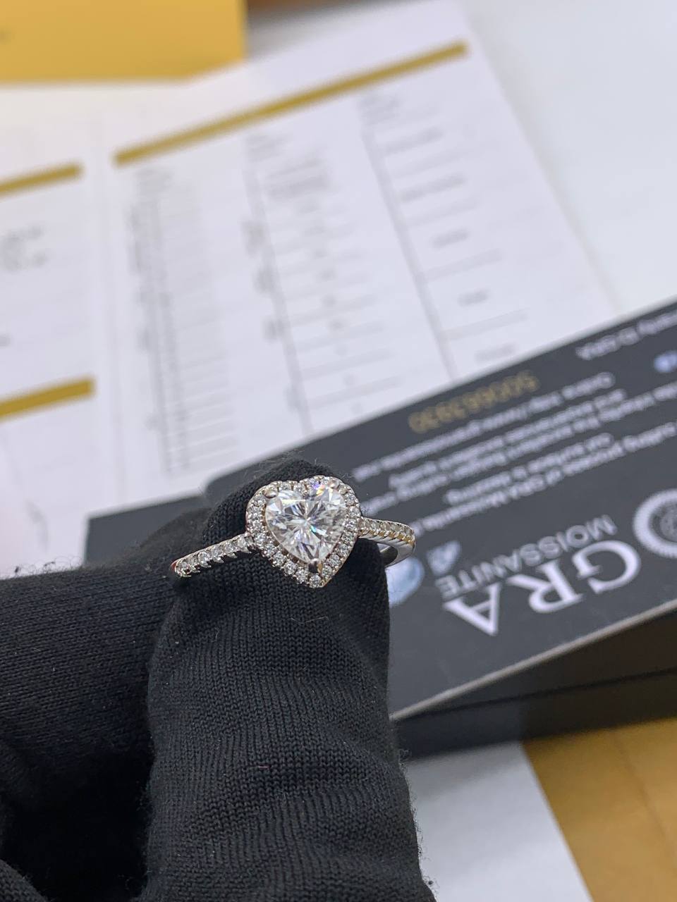 VVS Moissanite Diamond Ring