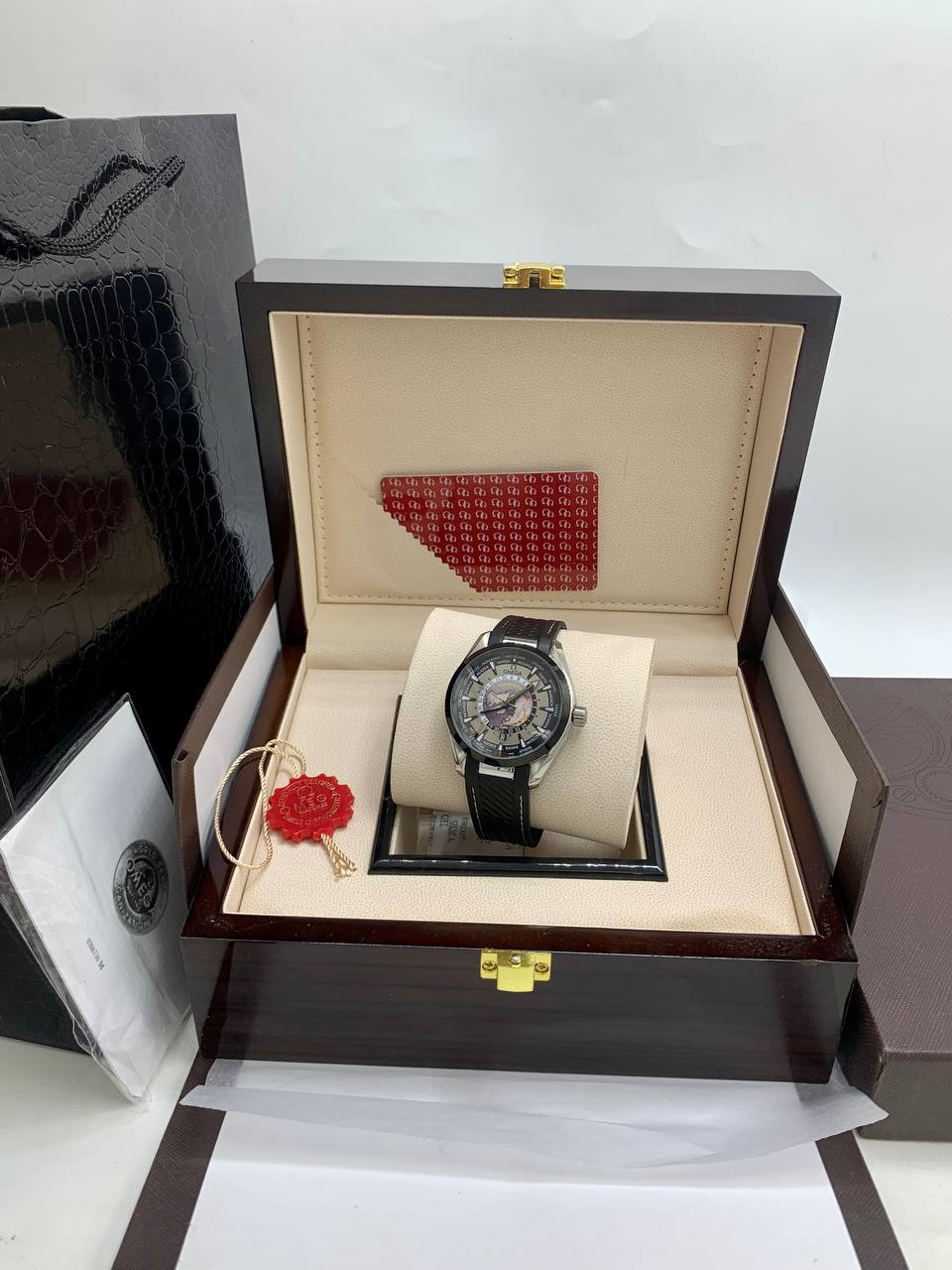 Omega Worldtimer Rubber Strap Watch