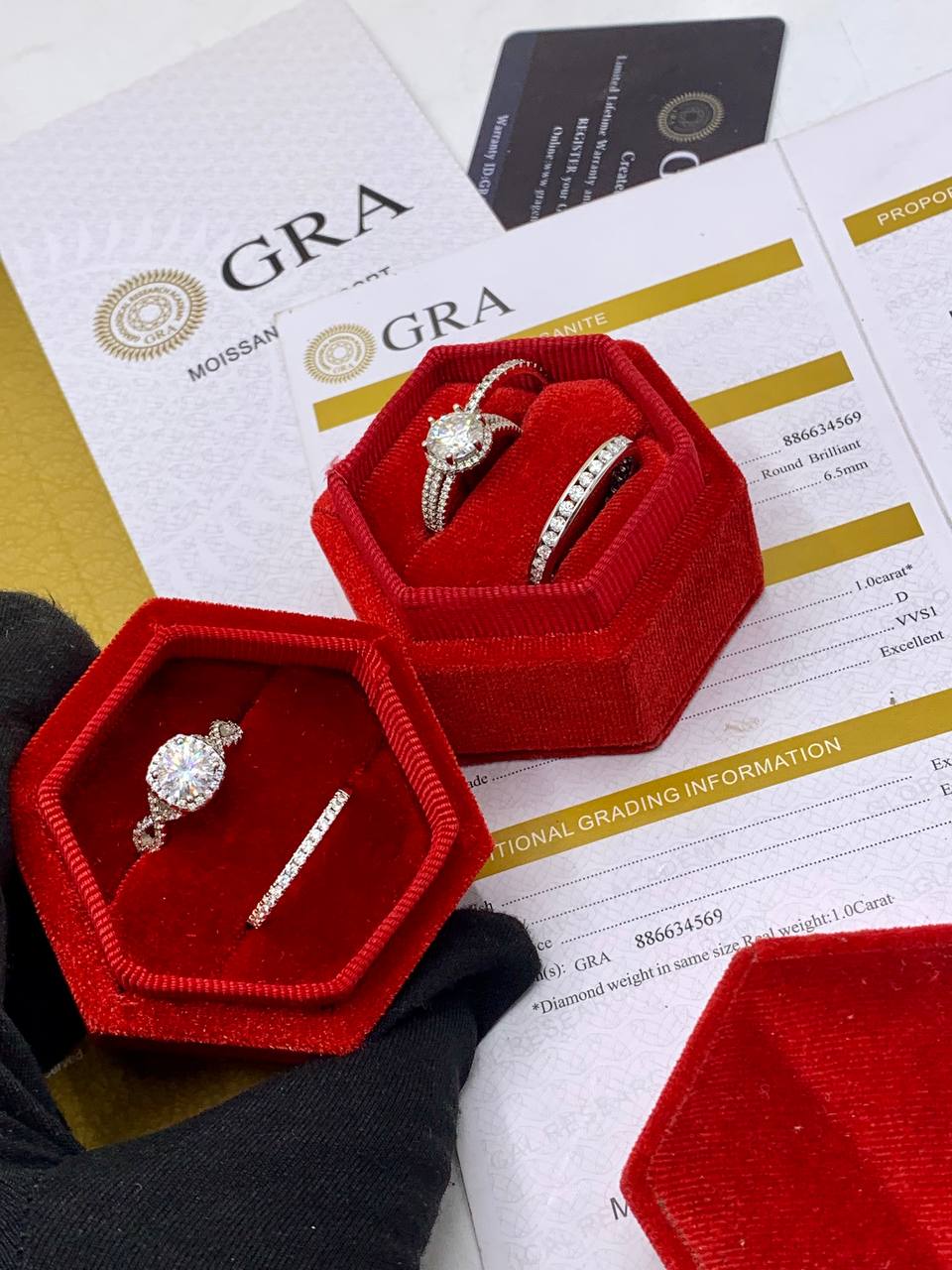 VVS Moissanite Diamond Ring