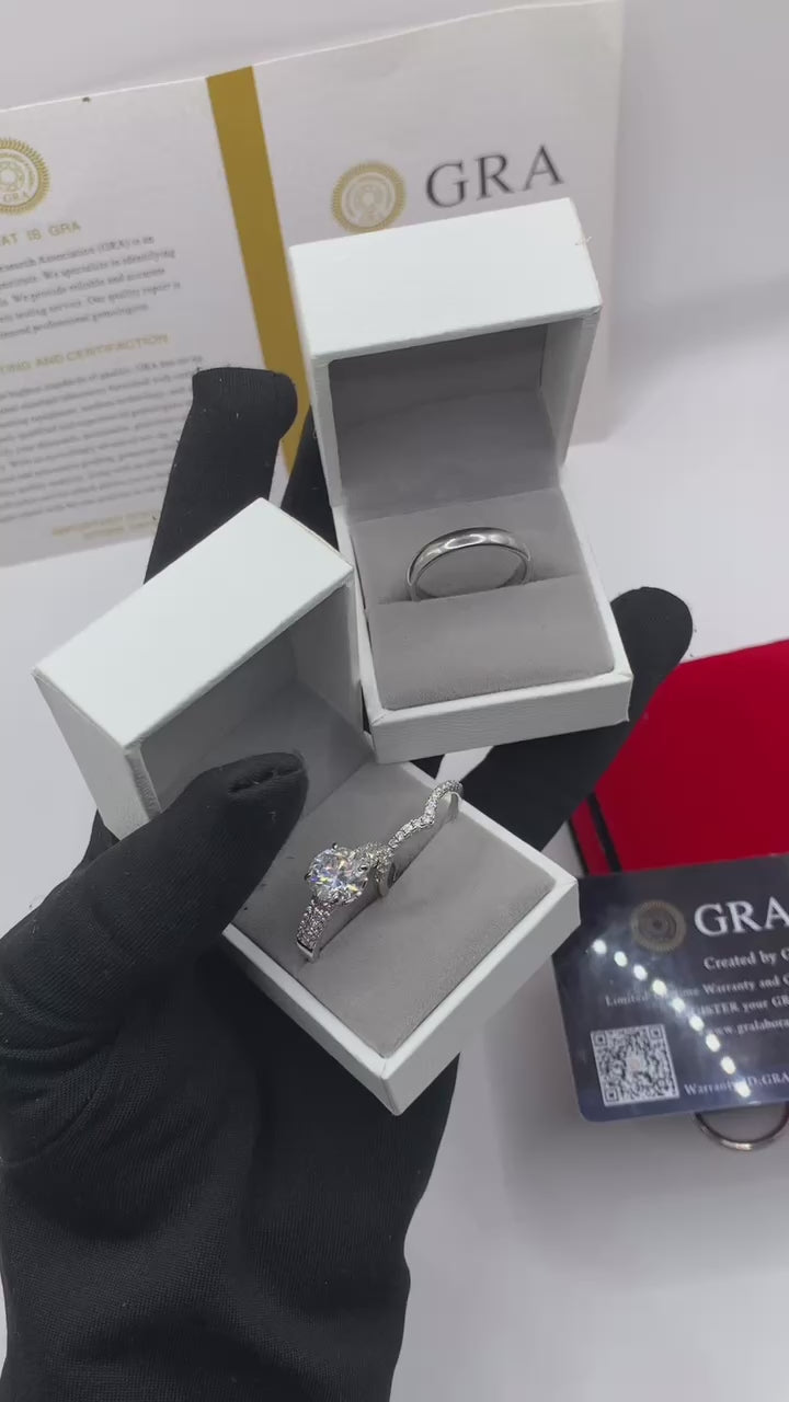 VVS Moissanite Engagement & Wedding Ring Set