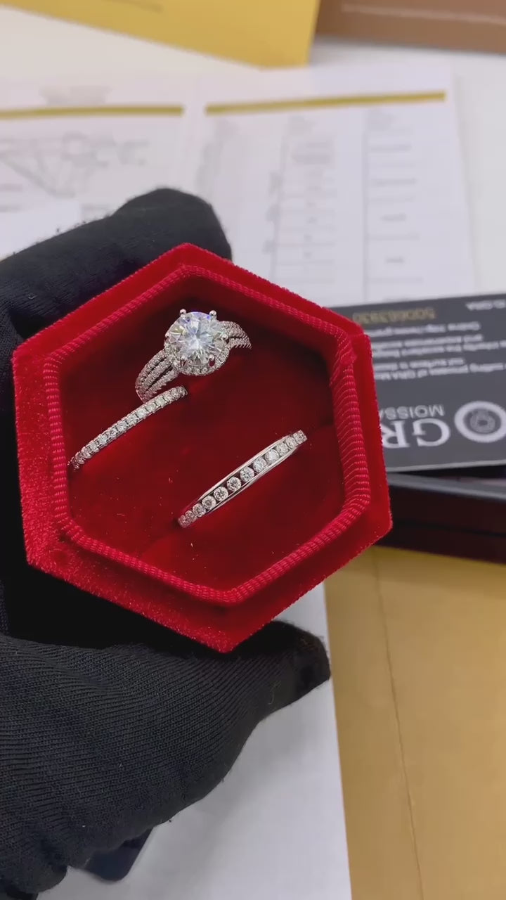 VVS Moissanite Diamond Ring