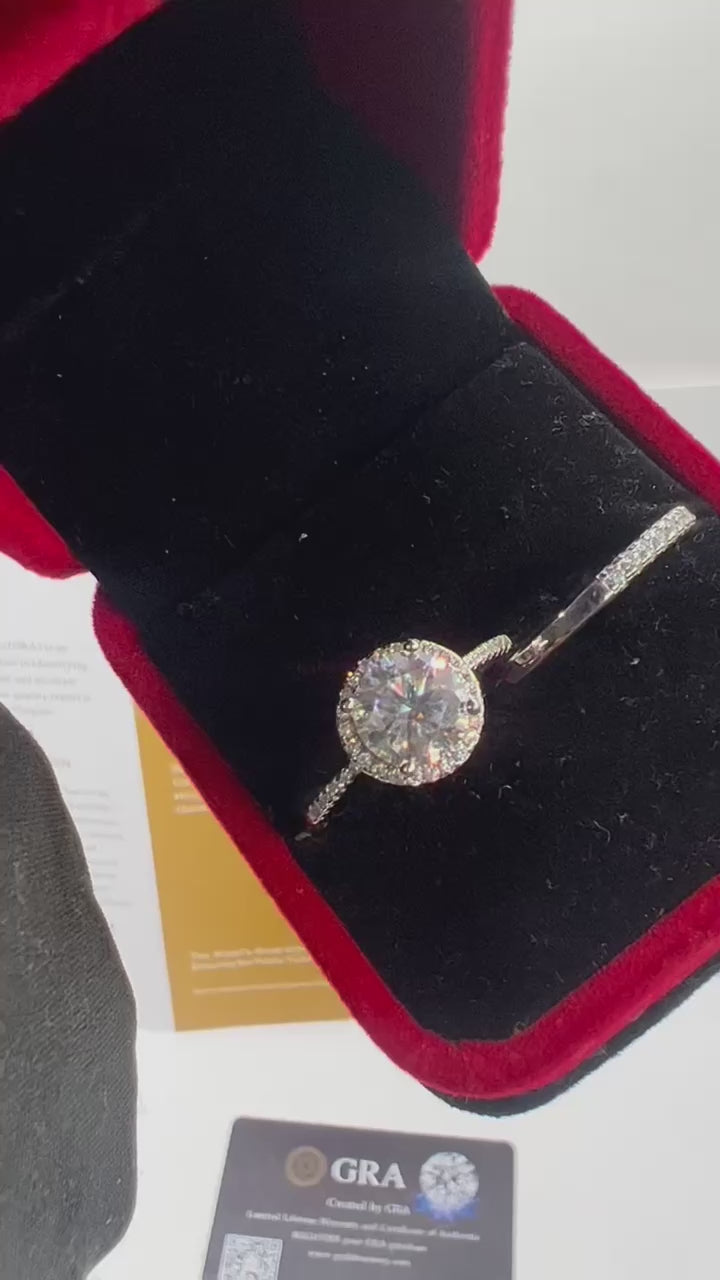 VVS Moissanite Diamond Ring
